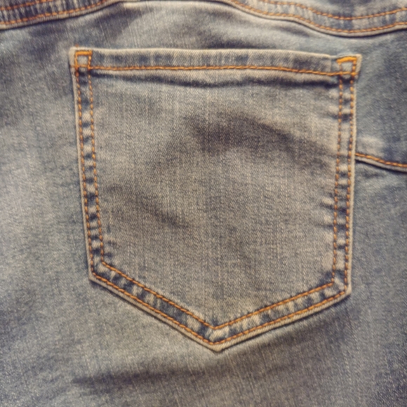 Jeans - Picture 5 of 6